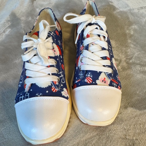 Blue and White Canvas Sneakers with Rubber Soles. Excellent Condition. - Picture 1 of 6